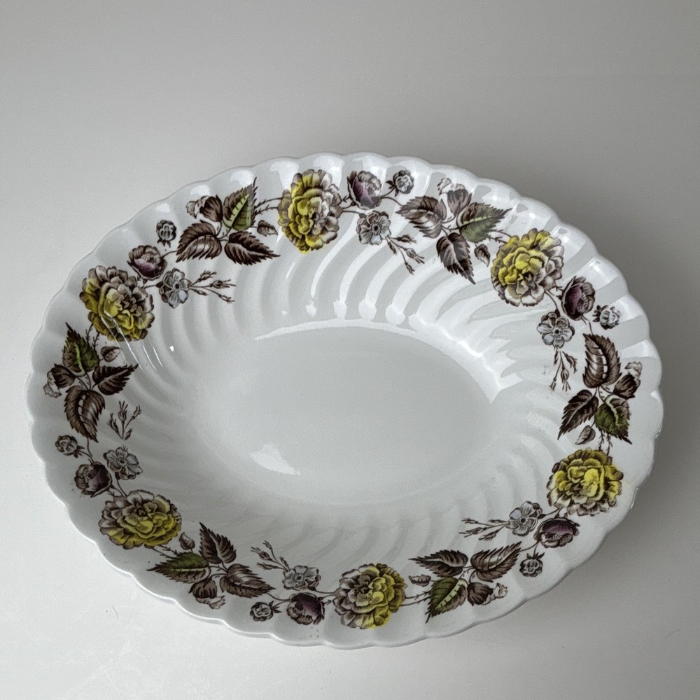 Johnson Bros Fairwood 9" Oval  vegetable bowl White Yellow Brown England #1